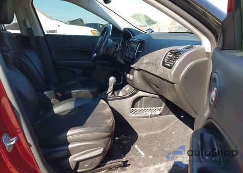 2018 Jeep Compass Altitude Fwd из США, поврежденный, VIN 3C4NJCBB4JT465940